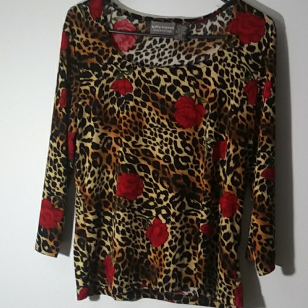 Leopard print blouse w roses size large